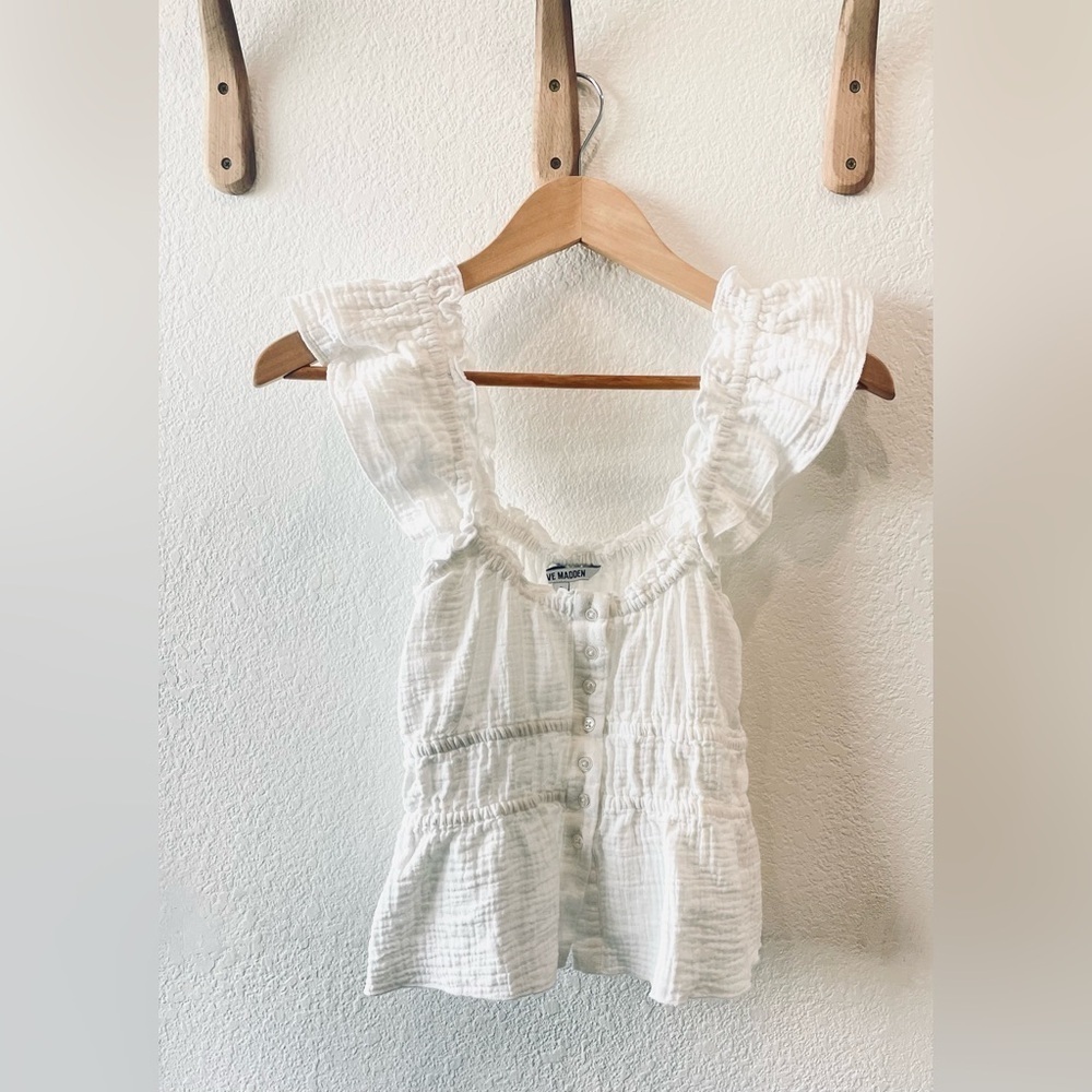 Steve Madden White Button Front Flutter Sleeve Peplum Tank Size Small